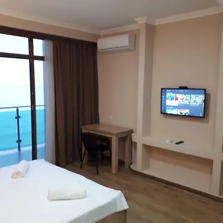 Jemka'S Modern Apartment باتومي المظهر الخارجي الصورة
